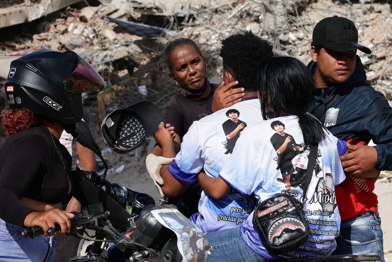 Korban tewas akibat gempa bumi dahsyat yang melanda Venezuela pada Juni lalu bertambah menjadi 5.069 jiwa. Selain itu, lebih dari 21.000 orang lainnya masih berada di pengungsian, Sabtu (18/7/2026). (REUTERS/Gaby Oraa)