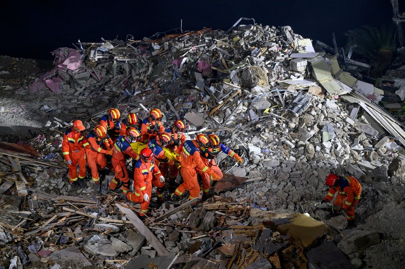 Longsor menerjang Kabupaten Otonom Pengshui Miao dan Tujia di Chongqing, China, pada Jumat (17/7/2026) pagi. (VIA REUTERS/cnsphoto)