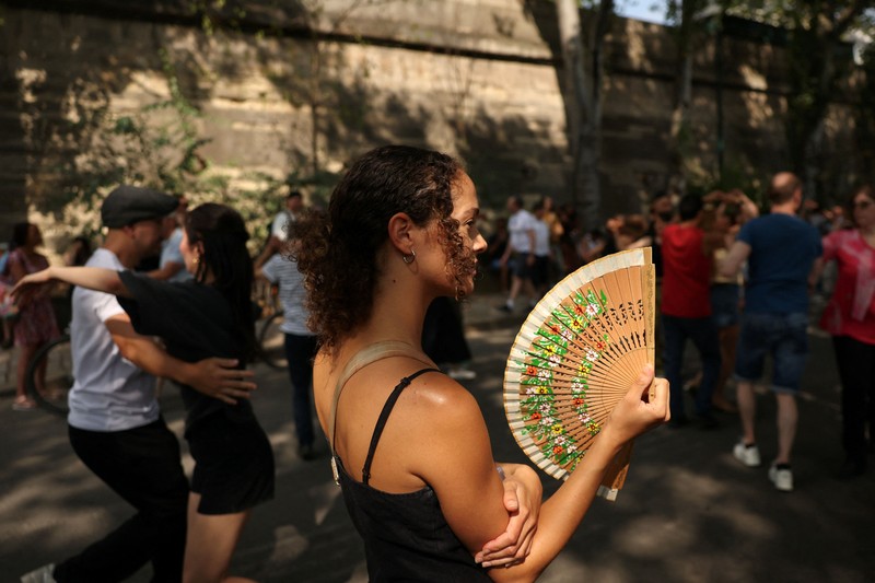 Spanyol menghadapi gelombang panas ketiga pada musim panas tahun ini dengan suhu yang diperkirakan melampaui 45 derajat Celsius di sejumlah wilayah. Minggu (19/7/2026). (REUTERS/Alejandro Martinez Velez)