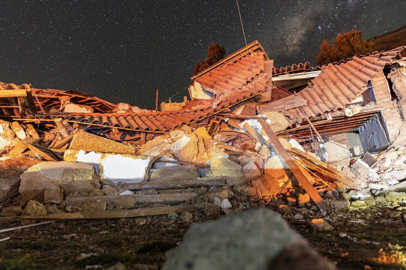 Dampak kerusakan gempa magnitude 5,6 yang melanda Peru Tengah pada hari Sabtu, di Pumpunya, provinsi Chupaca, wilayah Junin, Peru, 19 Juli 2026. (REUTERS/Yershon Vilca)