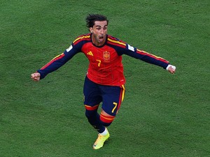 Ferran Torres Belum Gabung Latihan Barcelona, Tuntaskan Transfer ke PSG