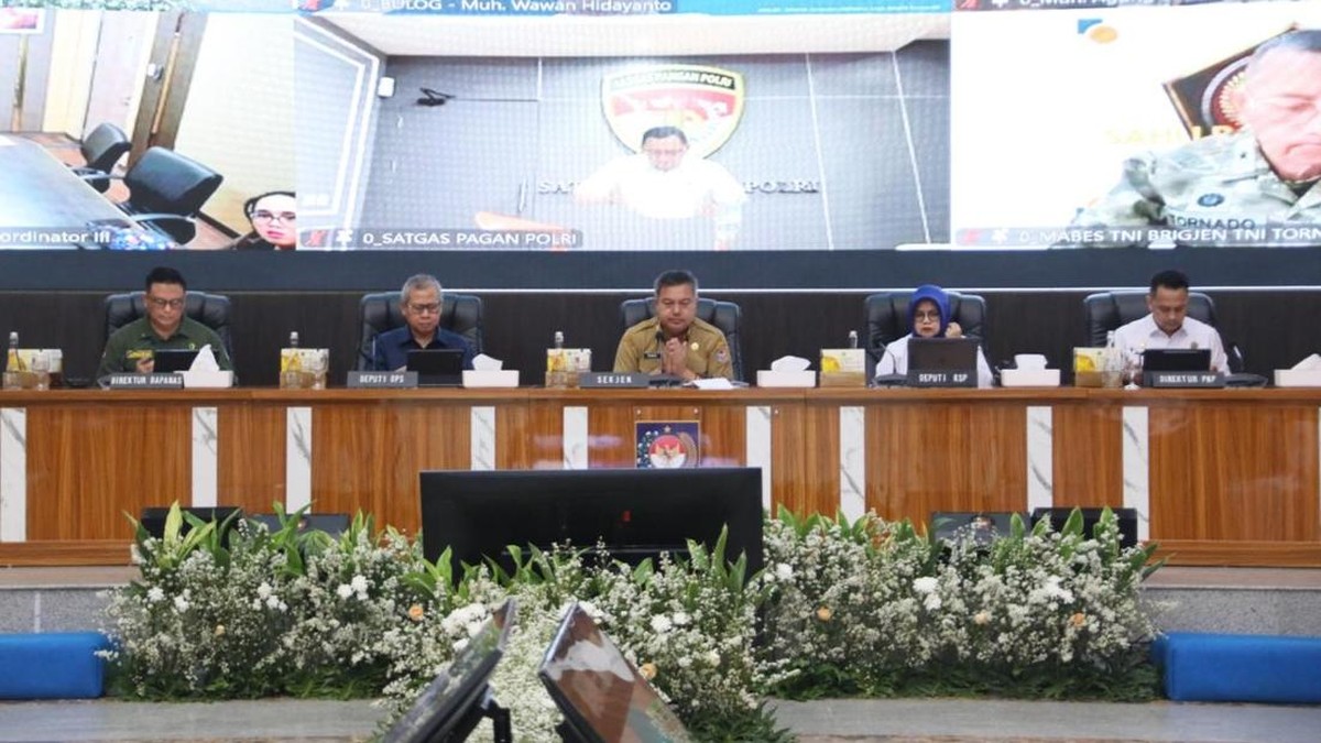 Sekjen Kemendagri Minta Pemda Optimalkan Pendataan Calon Penerima BSPS