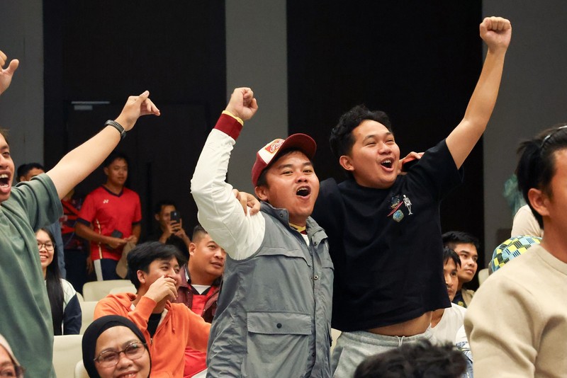 Kepala Otorita Ibu Kota Nusantara Basuki Hadimuljono melakukan nonton bareng final Piala Dunia 2026 bersama keluarga besar Otorita Ibu Kota Nusantara. di Nusantara, Kalimantan Timur, Senin (20/7/2026). (Instagram/basukihadimuljono)