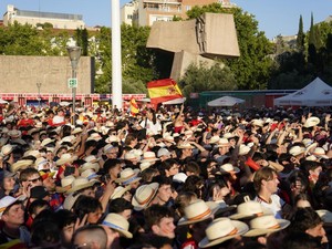 Spanyol Terancam Overtourism, Warganya Gaungkan Protes