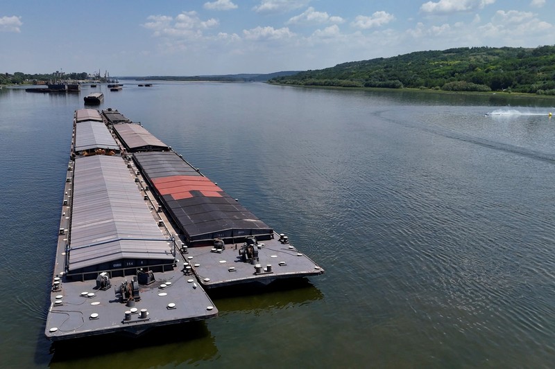 Permukaan udara Sungai Danube di Rumania turun ke tingkat terendah dalam tiga dekade terakhir. (Inquam Photos/Ovidiu Micsik via REUTERS)