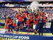 Foto: Para pemain Spanyol merayakan keberhasilan menjuarai Piala Dunia FIFA 2026 di Stadion MetLife, East Rutherford, New Jersey, Amerika Serikat, Minggu (19/7/2026). (IMAGN IMAGES via Reuters/MARK J REBILAS)