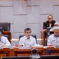 Raker Kemnaker dengan Komisi IX DPR di Gedung DPR RI, Senin (20/7/2026). (CNBC Indonesia/Ferry Sandi)