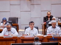 Raker Kemnaker dengan Komisi IX DPR di Gedung DPR RI, Senin (20/7/2026). (CNBC Indonesia/Ferry Sandi)
