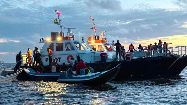 Kapal Feri Terbalik, Puluhan Orang Diduga Tewas-Kapten Positif Ganja