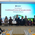 Danantara Indonesia resmi menyerahkan Conditional Letter of Award (CLoA) kepada mitra terpilih proyek PSEL Kabupaten Bekasi, menandai babak baru transformasi pengelolaan sampah menjadi energi di wilayah tersebut. (Dok. Danantara)