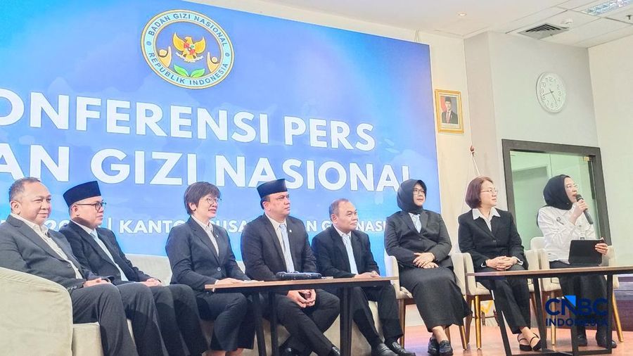 Konferensi pers di Kantor BGN, Jakarta, Selasa (21/7/2026). (CNBC Indonesia/Martyasari Rizky)