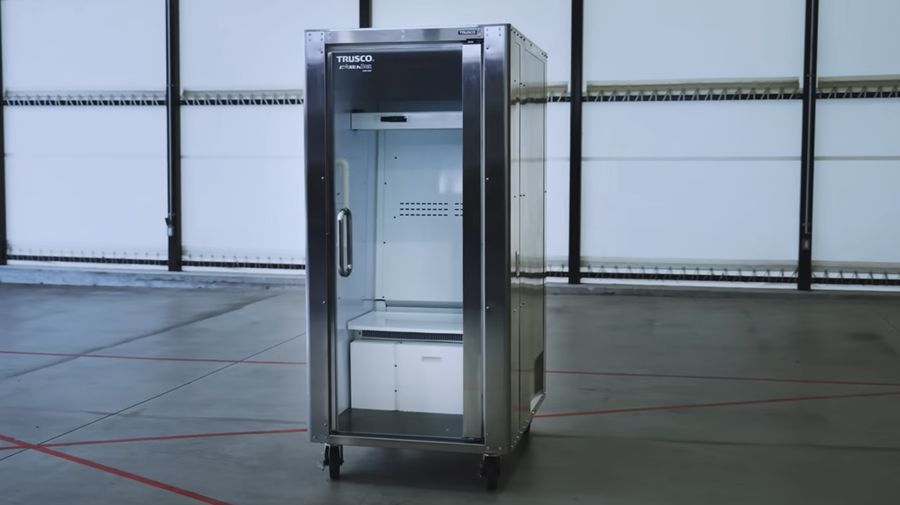 Kulkas manusia, kotak pendingin pribadi memperkenalkan Dohiemon BOX!. (Dok. trusco.co.jp)