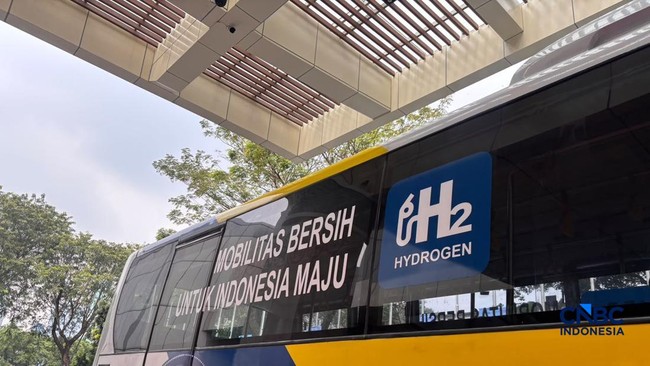 RI Bakal Kembangkan 'BBM' Baru Lebih Bersih, Asalnya Bisa dari PLTS