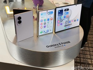 Review Galaxy Z Fold 8: Bentuk Paspor, Makin Nyaman Dipakai?