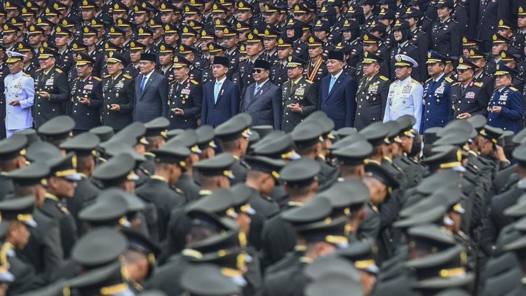 Ribuan Perwira Muda Resmi Dilantik, Prabowo Pimpin Praspa TNI-Polri