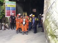 Sedikitnya 12 orang tewas setelah sebuah terowongan runtuh akibat ledakan yang diduga dipicu kebocoran gas di proyek pembangkit listrik tenaga air (PLTA) di negara bagian Sikkim, India timur laut. (Tangkapan Layar Video Reuters/ANI)