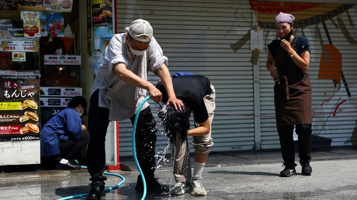 BMKG Peringatkan Ancaman Heatstroke, Kenali Tanda-Cara Penanganannya