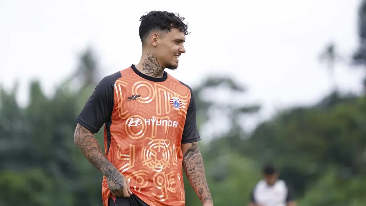STY Beri Sinyal Positif ke Shayne Pattynama Cs, Persija Akan Rotasi Skuad — NadiKabar.com