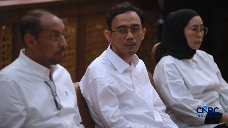 Sidang perdana kasus dugaan penipuan, penggelapan, dan Tindak Pidana Pencucian Uang (TPPU) yang menjerat petinggi PT Dana Syariah Indonesia (DSI) digelar di Pengadilan Negeri Depok, Jawa Barat, Rabu (22/7/2026). (CNBC Indonesia/Muhammad Sabki)