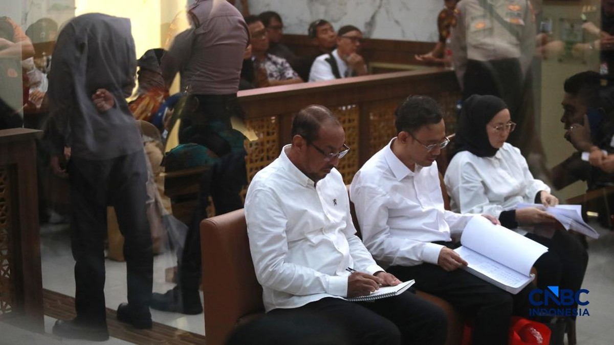 Suasana Sidang Perdana Dugaan Penipuan Bos Dana Syariah Indonesia 