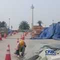 Suasana aktivitas pekerja saat pengerjaan proyek MRT Fase 2A di Jakarta, Rabu (22/7/2026). (CNBC Indonesia/Ferry Sandi)