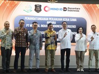 Badan Pemulihan Aset (BPA) Kejaksaan RI menjalin sinergi melalui kerja sama dengan PT Mineral Industri Indonesia (Persero) atau MIND ID dalam rangka Optimalisasi Pemulihan Aset, di kantor BPA, Jakarta, Kamis (23/7/2026). (Dok. Kejaksaan Agung)