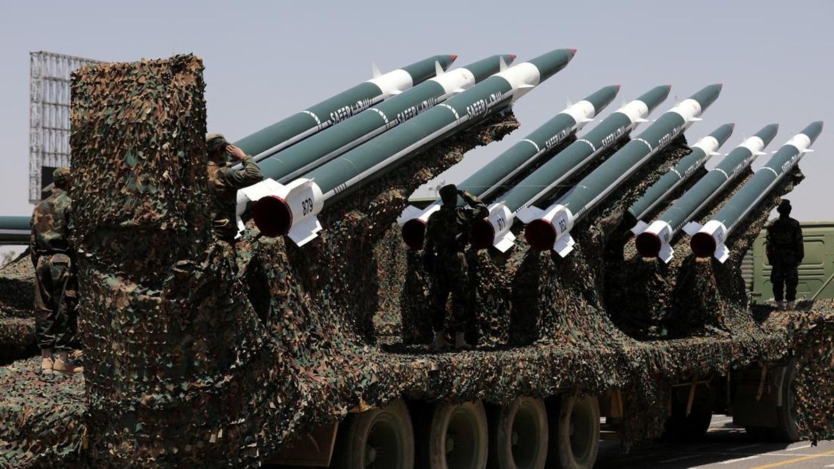 Arab Saudi Cegat Rudal Usai Houthi Kembali Serang Bandara Riyadh — NadiKabar.com