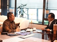 Kepala BP BUMN sekaligus COO Danantara, Dony Oskaria menggelar pertemuan dengan Direktur Utama PT Sucofindo