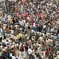 Para pendukung Partai Janata Kecoa (CJP) India melanjutkan protes mereka di New Delhi, Rabu (22/7/2026). (REUTERS/Sonu Kishan)