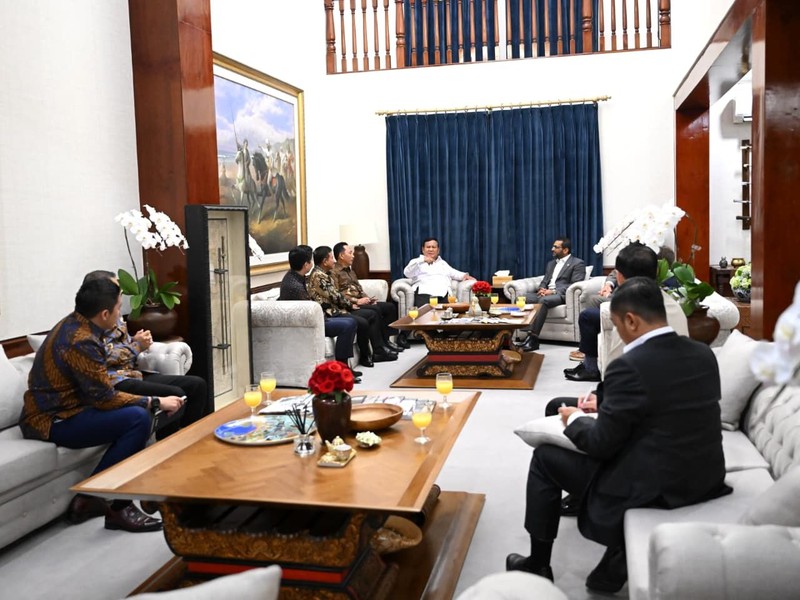 Presiden Prabowo Subianto menerima kunjungan kehormatan Direktur Federal Bureau of Investigation (FBI) Amerika Serikat, Kash Patel, di Kertanegara, Jakarta, pada Rabu, 22 Juli 2026. (Dok. Sekretariat Presiden)