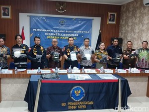Penyelundupan 3,4 Kg Sabu dari Malaysia Digagalkan di Karimun, 2 Kurir Ditangkap