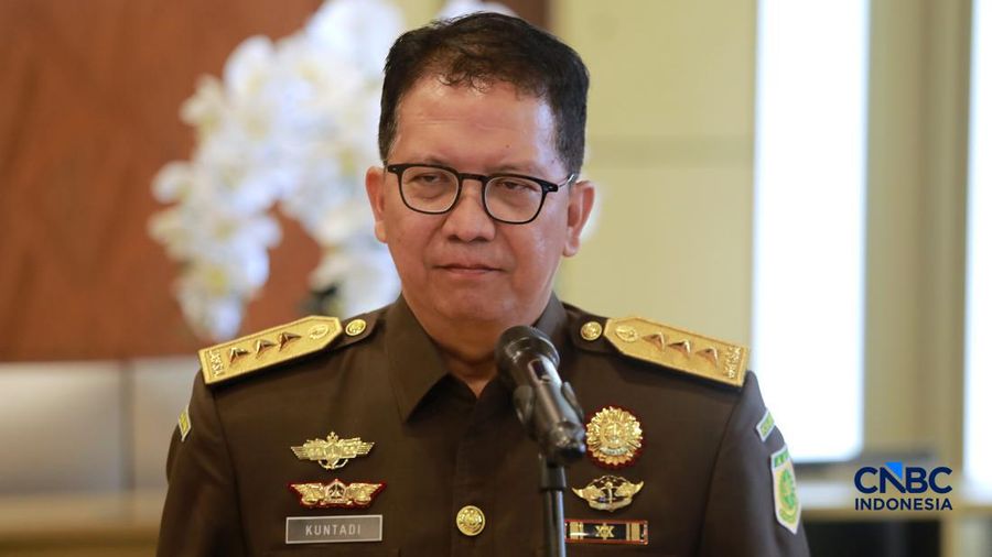 Jaksa Agung Muda Bidang Tindak Pidana Khusus (Jampidus), Kuntadi dalam konferensi pers usai pelantikan di Gedung Kejagung, Jakarta, Jumat (24/7/2026). (CNBC Indonesia/Muhmmad Sabki)