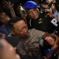 Mantan Jaksa Agung Muda Tindak Pidana Khusus (Jampidsus) Febrie Adriansyah usai menjalani pemeriksaan dalam penyidikan dugaan tindak pidana pencucian uang (TPPU) di Gedung Utama Kejaksaan Agung (Kejagung) Jakarta, Jumat, (24/7/2026). (CNBC Indonesia/