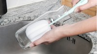 Botol Minum Bau Apek Terus? Kenali Dulu Jenis Sikat Pembersih yang Cocok untuk Kamu