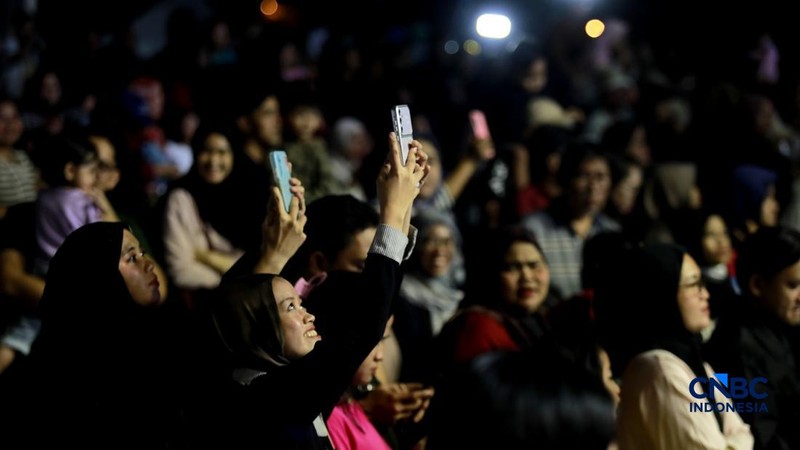 Suasana keseruan Trans TV Festival Vol. 5. di Lapangan Sunburst BSD, Tangerang Selatan, Minggu (26/7/2026). (CNBC Indonesia/Muhammad Sabki)