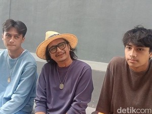Andy /rif Diejek Anak Gara-gara Coba Ikut Tren Joget TikTok