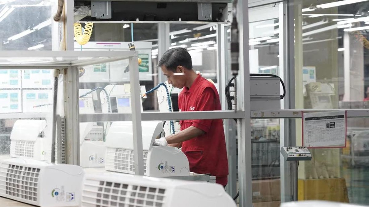 Kabar Baik Awal Agustus: PMI Manufaktur RI Bangkit, Pabrik Tambah Staf