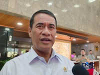 Menteri Pertanian (Mentan) Amran Sulaiman saat ditemui di kantor Kementan, Jakarta, Senin (27/7/2026). (CNBC Indonesia/Martyasari Rizky)