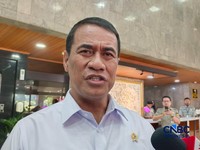 Menteri Pertanian (Mentan) Amran Sulaiman saat ditemui di kantor Kementan, Jakarta, Senin (27/7/2026). (CNBC Indonesia/Martyasari Rizky)