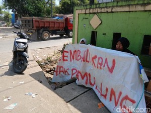 Pemulung Demo Tutup TPA Antang Makassar Imbas Aturan Wajib Pilah Sampah