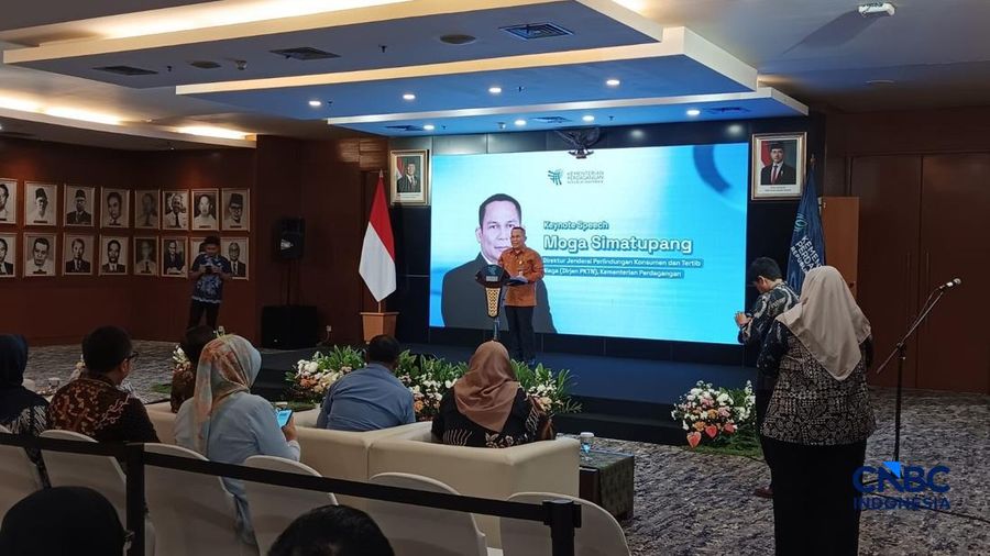 Direktur Jenderal Perlindungan Konsumen dan Tertib Niaga (PKTN) Kementerian Perdagangan Moga Simatupang di Kemendag, Selasa (28/7/2026). (CNBC Indonesia/Ferry Sandi)