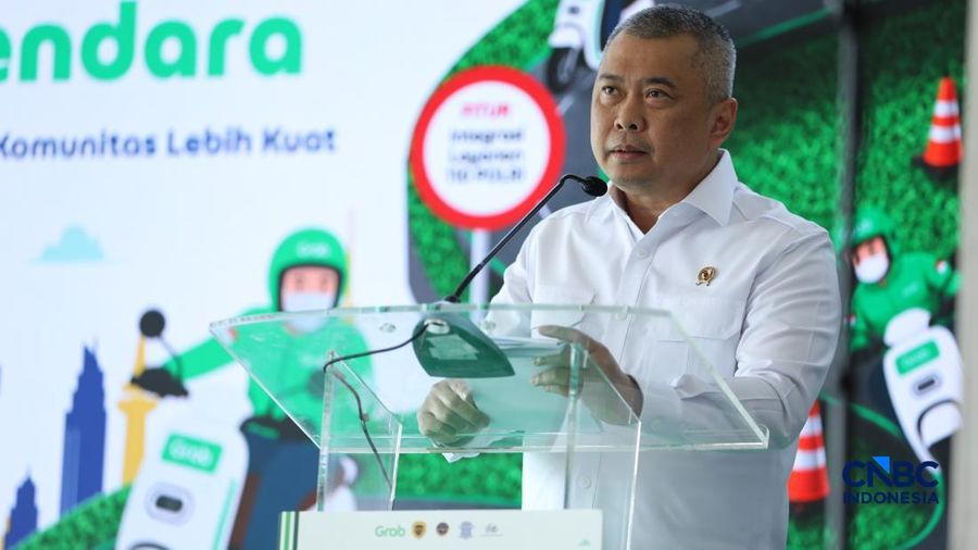 Menteri Perhubungan Dudy Purwagandhi memberi sambutan dalam kegiatan Pelatihan bertajuk “Safer Roads, Stronger Communities – Jalan Lebih Aman, Komunitas Lebih Kuat”  di Terminal Jati Jajar, Depok, Jawa Barat, Selasa (28/7/2026). (CNBC Indonesia