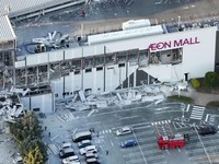 An aerial view shows the damaged Aeon Mall shopping centre, where, according to local media, an explosion occurred after an earthquake with a preliminary magnitude of 7.1 struck Japan's southern Kumamoto prefecture, in Kashima Town, Kumamoto Prefectu