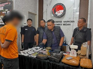Polisi Gerebek Kos Jadi Gudang Narkoba di Medan, Diedarkan Lewat Jasa Ekspedisi