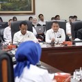 Kepala Staf Kepresidenan RI, Dudung Abdurachman saat menyampaikan keterangan usai Rapat Koordinasi Tata Kelola Ekspor Mineral Kritis Logam Tanah Jarang (LTJ) bersama kementerian, lembaga, aparat penegak hukum, BUMN, dan pelaku usaha di gedung Bina Gr