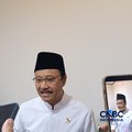 Menteri Sosial Saifullah Yusuf saat ditemui di kantor Kemenko Bidang Pangan, Jakarta, Selasa (28/7/2026). (CNBC Indonesia/Martyasari Rizki)