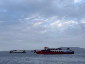 BMKG Ingatkan Angin 20 Knot dan Gelombang 2 Meter Bahayakan Penyeberangan
