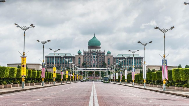 Kabar Kurang Enak dari Malaysia, Menggema Desakan Reformasi