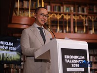 Wakil Ketua MPR RI & Anggota Komisi XII DPR RI, Eddy Soeparno menyampaikan pemaparan dalam Ekoniklim Talkshow 2026 di Wisma Habibie & Ainun, Jakarta, Selasa (28/7/2026). (CNBC Indonesia/Faisal Rahman)