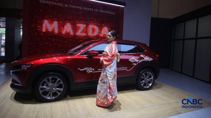 All New Mazda CX-30 yang dirakit di Indonesia ditampilkan dalam acara GIIAS 2026 di ICE BSD, Kabupaten Tangerang, Banten, Rabu (29/7/2026).
